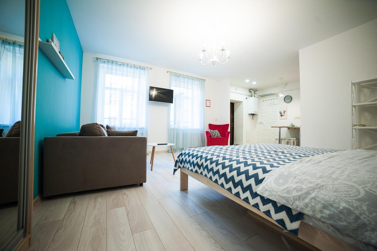 City Center Apartment Lviv Buitenkant foto